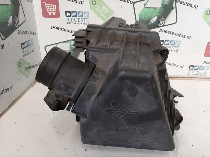 Begagnade Luftfilter Seat Ibiza III (6L1) 2.0 Pris € 20,00 Marginaltabell erbjuds av Autodemontagebedrijf R. Poeste B.V.