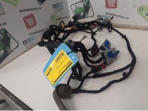 Usados Mazo de cables Peugeot Bipper (AA) 1.4 HDi Precio € 40,00 Norma de margen ofrecido por Autodemontagebedrijf R. Poeste B.V.