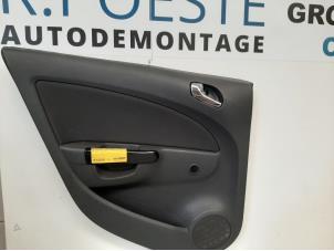 Używane Tapicerka drzwi lewych tylnych wersja 4-drzwiowa Opel Corsa D 1.4 16V Twinport Cena € 50,00 Procedura marży oferowane przez Autodemontagebedrijf R. Poeste B.V.