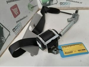 Used Front seatbelt, right Opel Corsa D 1.4 16V Twinport Price € 30,00 Margin scheme offered by Autodemontagebedrijf R. Poeste B.V.