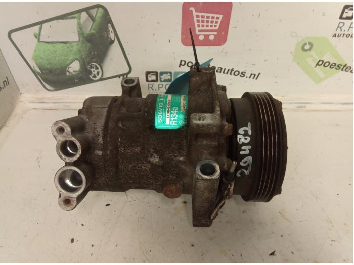 Usagé Pompe clim Renault Twingo (C06) 1.2 Prix € 42,00 Règlement à la marge proposé par Autodemontagebedrijf R. Poeste B.V.