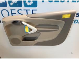 Używane Tapicerka drzwi prawych wersja 2-drzwiowa Ford Ka II 1.2 Cena € 35,00 Procedura marży oferowane przez Autodemontagebedrijf R. Poeste B.V.