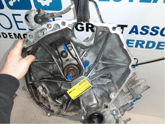 Usados Caja de cambios Honda Accord (CG/CH/CL) 1.8i 16V Precio € 150,00 Norma de margen ofrecido por Autodemontagebedrijf R. Poeste B.V.