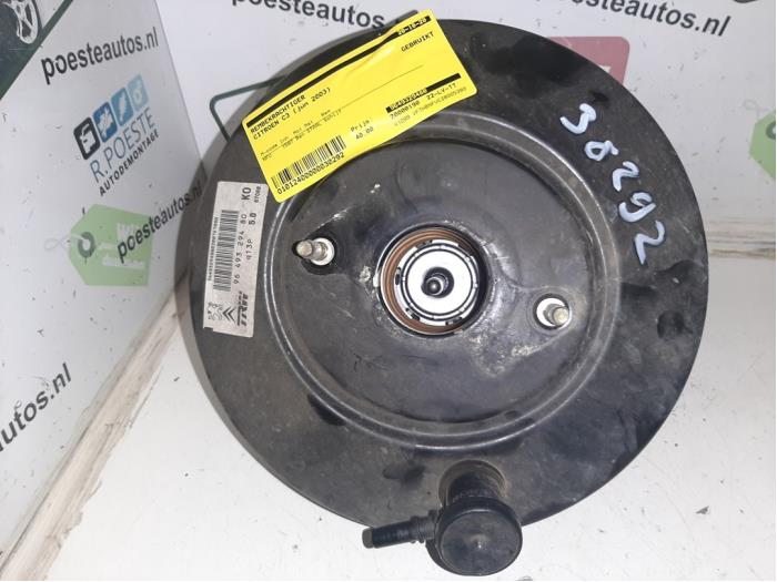 Usagé Servo frein Citroen C3 Pluriel (HB) 1.6 16V Prix € 40,00 Règlement à la marge proposé par Autodemontagebedrijf R. Poeste B.V.