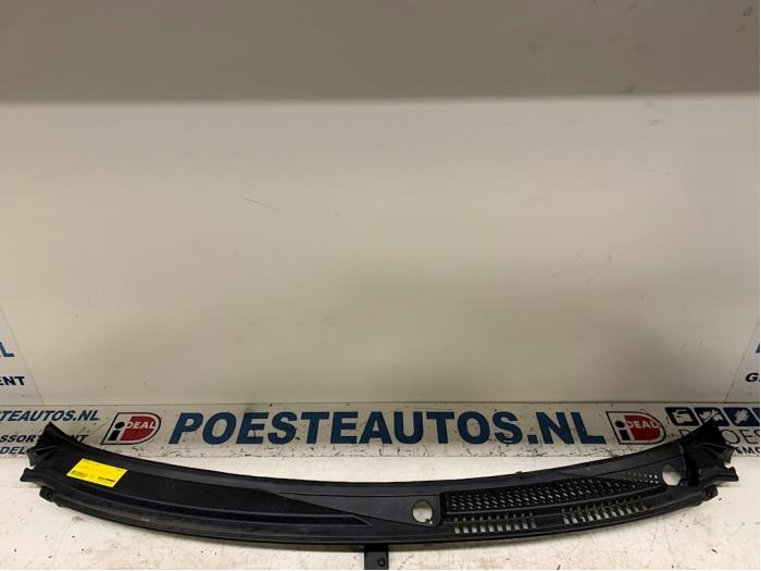 Używane Parawan Fiat Punto II (188) 1.2 16V Cena € 25,00 Procedura marży oferowane przez Autodemontagebedrijf R. Poeste B.V.
