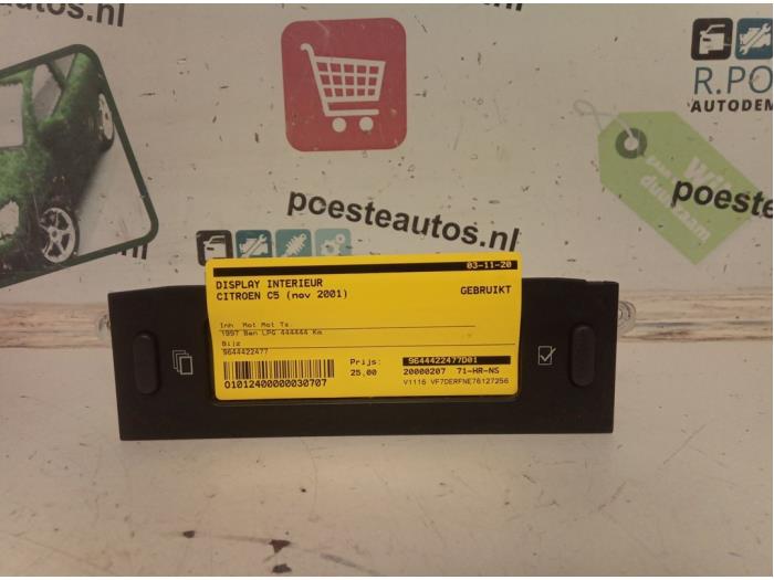 Begagnade Innerdisplay Citroen C5 I Break (DE) 2.0 16V Pris € 25,00 Marginaltabell erbjuds av Autodemontagebedrijf R. Poeste B.V.
