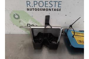 Used Tailgate lock stop Citroen C1 1.0 12V Price € 15,00 Margin scheme offered by Autodemontagebedrijf R. Poeste B.V.