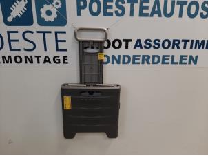 Used Storage compartment Citroen Xsara Picasso (CH) 1.8 16V Price € 25,00 Margin scheme offered by Autodemontagebedrijf R. Poeste B.V.
