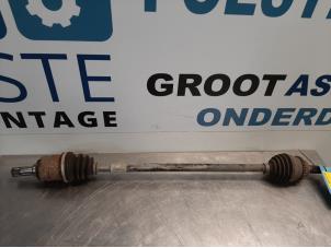Used Front drive shaft, right Opel Agila (A) 1.2 16V Twin Port Price € 30,00 Margin scheme offered by Autodemontagebedrijf R. Poeste B.V.