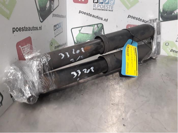 Shock absorber kit from a Renault Scénic III (JZ) 1.6 16V 2010