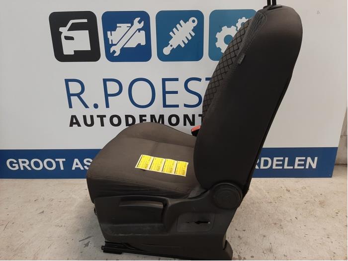 Seat, left from a Renault Scénic III (JZ) 1.6 16V 2010