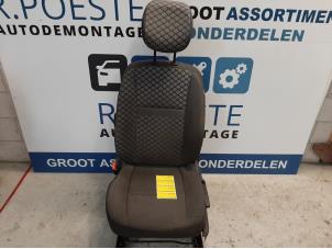Used Seat, left Renault Scénic III (JZ) 1.6 16V Price € 125,00 Margin scheme offered by Autodemontagebedrijf R. Poeste B.V.