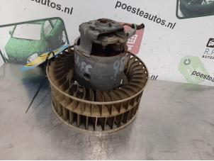 Usados Motor de ventilador de calefactor BMW 3 serie (E36/4) 316i Precio € 20,00 Norma de margen ofrecido por Autodemontagebedrijf R. Poeste B.V.