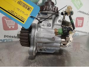 Used Mechanical fuel pump Citroen C5 III Tourer (RW) 3.0 HDiF V6 24V Price € 175,00 Margin scheme offered by Autodemontagebedrijf R. Poeste B.V.