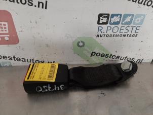 Usagé Insertion ceinture de sécurité arrière gauche Ford Ka II 1.2 Prix € 10,00 Règlement à la marge proposé par Autodemontagebedrijf R. Poeste B.V.