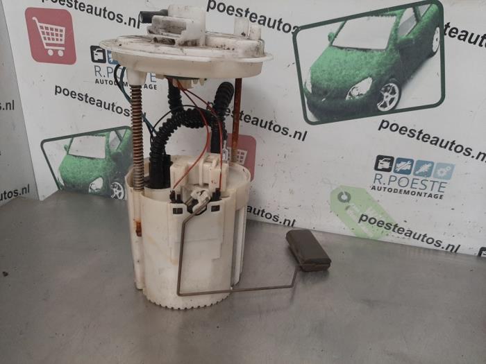 Gebrauchte Benzinpumpe Fiat Stilo (192A/B) 1.6 16V Preis € 20,00 Margenregelung angeboten von Autodemontagebedrijf R. Poeste B.V.