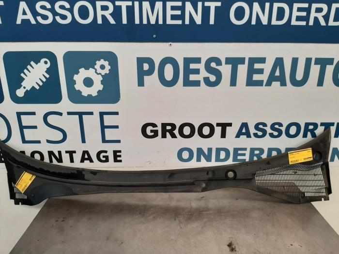 Używane Parawan Fiat Punto Cena € 20,00 Procedura marży oferowane przez Autodemontagebedrijf R. Poeste B.V.