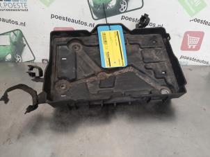 Used Battery box Fiat Punto Price € 20,00 Margin scheme offered by Autodemontagebedrijf R. Poeste B.V.