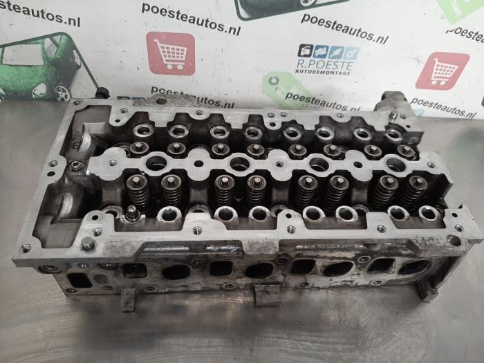 Begagnade Topplock Fiat Punto Pris € 225,00 Marginaltabell erbjuds av Autodemontagebedrijf R. Poeste B.V.