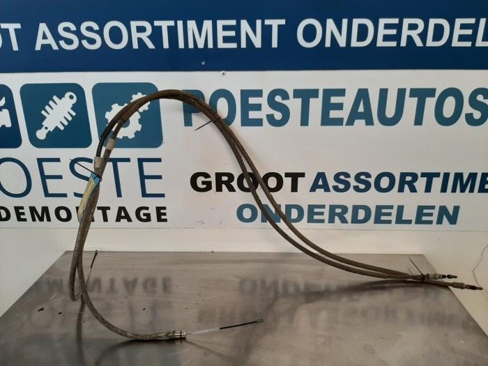 Usagé Câble frein à main Peugeot 308 SW (4E/H) 1.6 VTI 16V Prix € 30,00 Règlement à la marge proposé par Autodemontagebedrijf R. Poeste B.V.