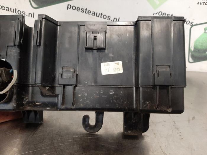 Fuse box Citroen C1 1.0 12V 04905F03