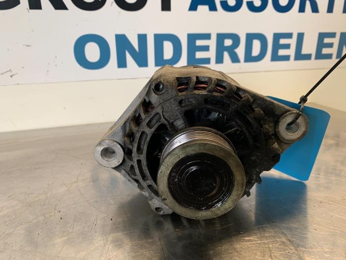 Gebrauchte Dynamo Alfa Romeo 159 Sportwagon (939BX) 1.9 JTDm Preis € 50,00 Margenregelung angeboten von Autodemontagebedrijf R. Poeste B.V.
