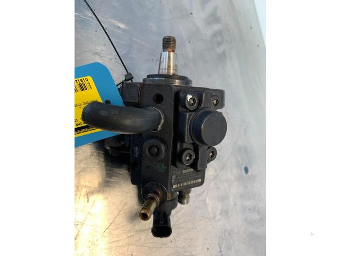 Gebrauchte Kraftstoffpumpe Mechanisch Alfa Romeo 159 Sportwagon (939BX) 1.9 JTDm Preis € 125,00 Margenregelung angeboten von Autodemontagebedrijf R. Poeste B.V.