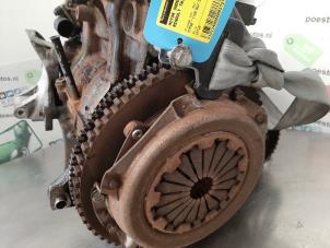 Used Engine crankcase Renault Twingo II (CN) 1.2 Price € 150,00 Margin scheme offered by Autodemontagebedrijf R. Poeste B.V.