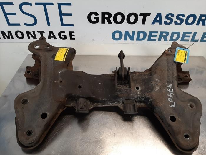 Usados Subchasis Peugeot 1007 (KM) 1.4 HDI Precio € 60,00 Norma de margen ofrecido por Autodemontagebedrijf R. Poeste B.V.
