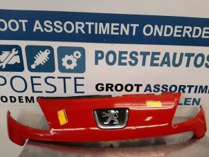 Used Grille Peugeot 1007 (KM) 1.4 HDI Price on request offered by Autodemontagebedrijf R. Poeste B.V.