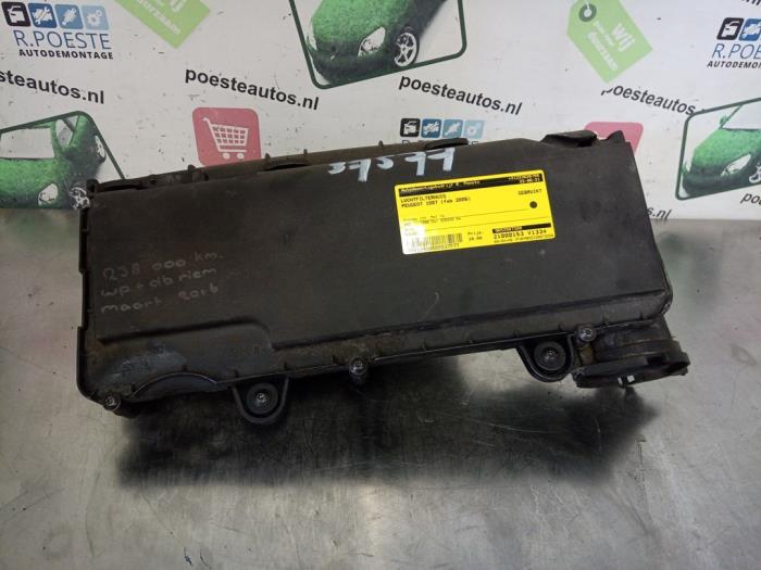 Gebrauchte Luftfiltergehäuse Peugeot 1007 (KM) 1.4 HDI Preis € 30,00 Margenregelung angeboten von Autodemontagebedrijf R. Poeste B.V.
