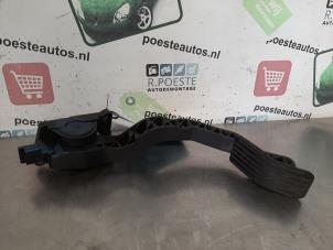 Used Accelerator pedal Peugeot 206 (2A/C/H/J/S) 2.0 XS,XT HDi Price € 20,00 Margin scheme offered by Autodemontagebedrijf R. Poeste B.V.