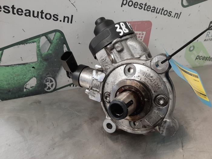 Gebrauchte Kraftstoffpumpe Mechanisch BMW 1 serie (F20) 116d 1.5 12V TwinPower Preis € 225,00 Margenregelung angeboten von Autodemontagebedrijf R. Poeste B.V.