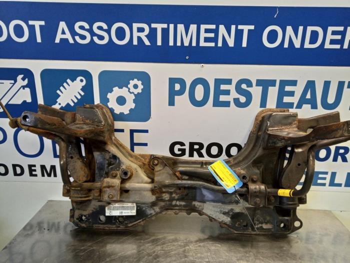 Gebrauchte Unterrahmen Ford Focus Preis € 40,00 Margenregelung angeboten von Autodemontagebedrijf R. Poeste B.V.