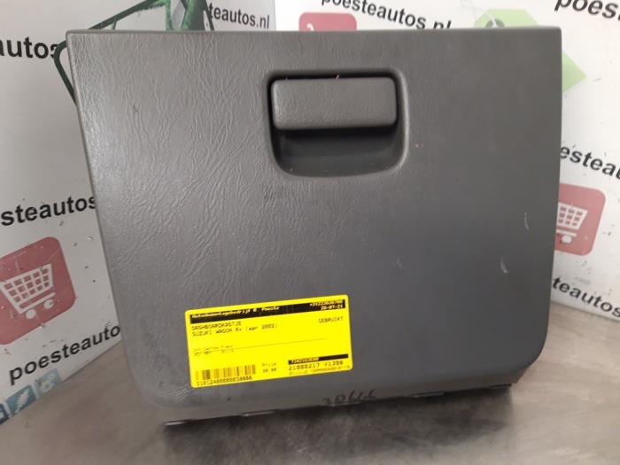 Begagnade Handskfack Suzuki Wagon-R+ (RB) 1.3 16V Pris € 20,00 Marginaltabell erbjuds av Autodemontagebedrijf R. Poeste B.V.