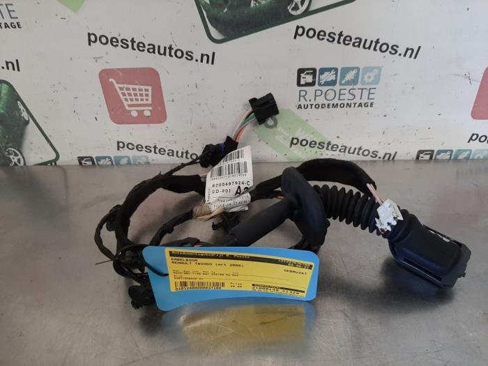 Begagnade Kablage Renault Twingo II (CN) 1.2 Pris € 30,00 Marginaltabell erbjuds av Autodemontagebedrijf R. Poeste B.V.
