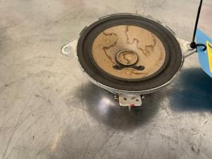 Used Speaker Chevrolet Spark 1.0 16V Price € 15,00 Margin scheme offered by Autodemontagebedrijf R. Poeste