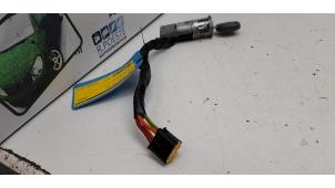 Used Ignition lock + key Renault Twingo (C06) 1.2 Price € 40,00 Margin scheme offered by Autodemontagebedrijf R. Poeste B.V.