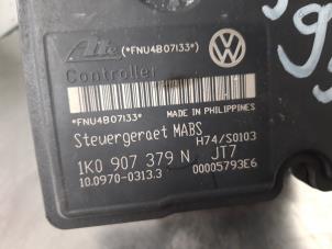 Usados Bomba ABS Volkswagen Golf V (1K1) 2.0 FSI 16V Precio € 40,00 Norma de margen ofrecido por Autodemontagebedrijf R. Poeste B.V.