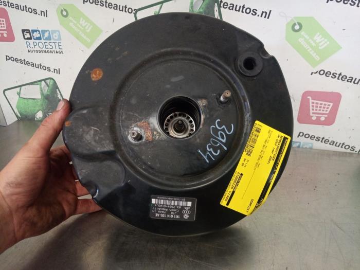 Usagé Servo frein Volkswagen Golf V (1K1) 2.0 FSI 16V Prix € 40,00 Règlement à la marge proposé par Autodemontagebedrijf R. Poeste B.V.