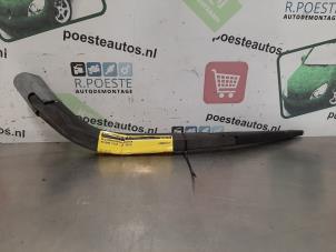Used Rear wiper arm Nissan Pixo (D31S) 1.0 12V Price € 20,00 Margin scheme offered by Autodemontagebedrijf R. Poeste