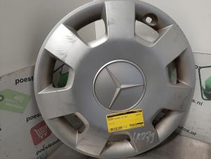Used Wheel cover (spare) Mercedes B (W245,242) 2.0 B-180 CDI 16V Price € 20,00 Margin scheme offered by Autodemontagebedrijf R. Poeste