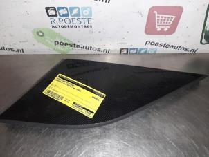 Begagnade Skydd, diverse Mercedes B (W245) 2.0 B-180 CDI 16V Pris € 20,00 Marginaltabell erbjuds av Autodemontagebedrijf R. Poeste B.V.