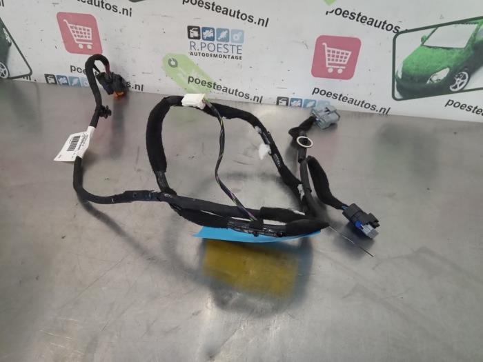 Begagnade Kablage Peugeot 1007 (KM) 1.6 GTI,Gentry 16V Pris € 50,00 Marginaltabell erbjuds av Autodemontagebedrijf R. Poeste B.V.