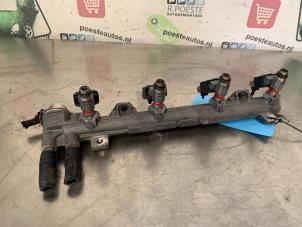 Used Fuel injector nozzle Volkswagen Polo III (6N2) 1.4 16V 75 Price € 30,00 Margin scheme offered by Autodemontagebedrijf R. Poeste B.V.