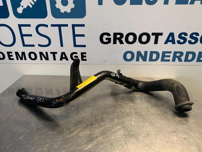 Gebrauchte Turbo Rohr Volvo V50 (MW) 1.6 D 16V Preis € 75,00 Margenregelung angeboten von Autodemontagebedrijf R. Poeste B.V.