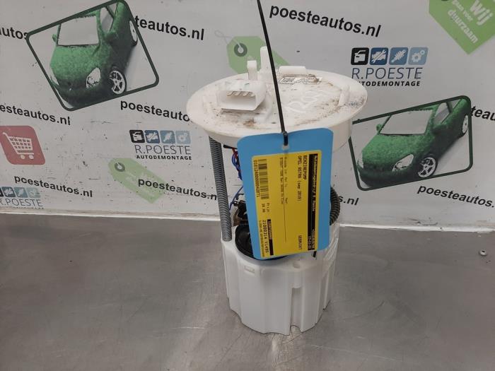 Gebrauchte Benzinpumpe Opel Astra K 1.6 SIDI Eco Turbo 16V Preis € 20,00 Margenregelung angeboten von Autodemontagebedrijf R. Poeste B.V.