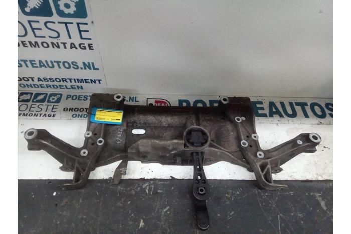Begagnade Underram Volkswagen Golf V (1K1) 1.9 TDI Pris € 50,00 Marginaltabell erbjuds av Autodemontagebedrijf R. Poeste B.V.