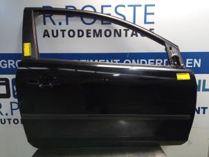 Usagé Portière 2portes droite Ford Focus 2 1.6 16V Prix € 120,00 Règlement à la marge proposé par Autodemontagebedrijf R. Poeste B.V.