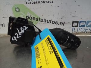 Usagé Commutateur essuie-glace Ford Focus 2 1.6 16V Prix € 20,00 Règlement à la marge proposé par Autodemontagebedrijf R. Poeste B.V.